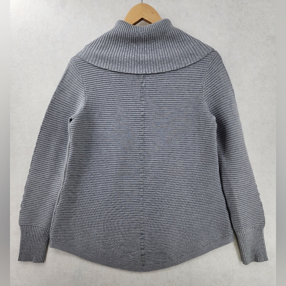 Cyrus Gray Cowl Ribbed Turtleneck Sweater Women's Size Medium - Picture 4 of 6